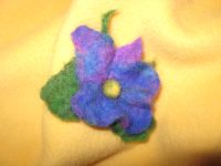 Filzblume blau